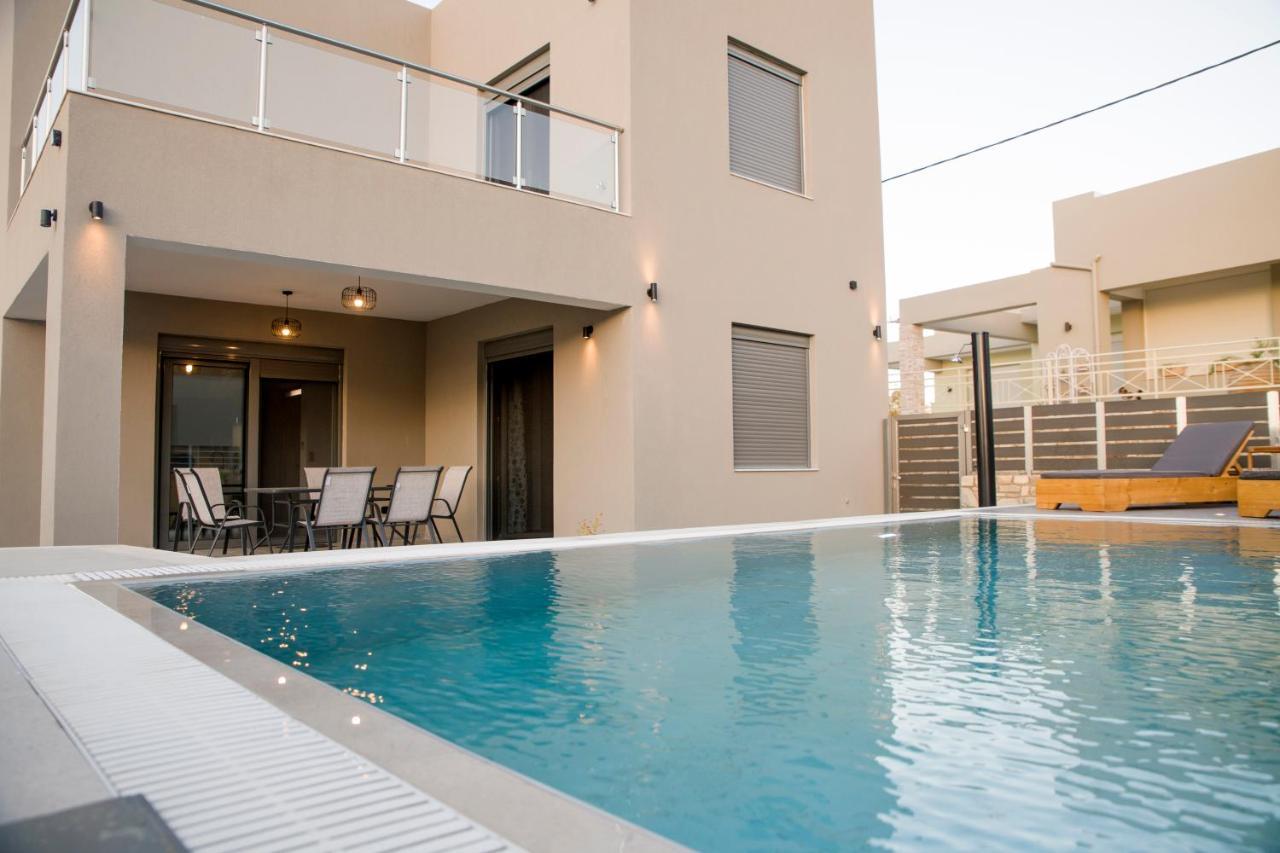 Kamilari Paradise Luxury Villa ภายนอก รูปภาพ