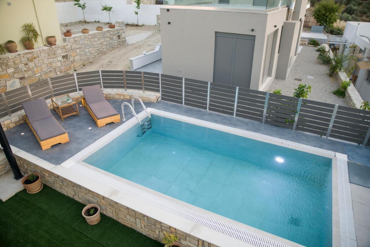 Kamilari Paradise Luxury Villa ภายนอก รูปภาพ
