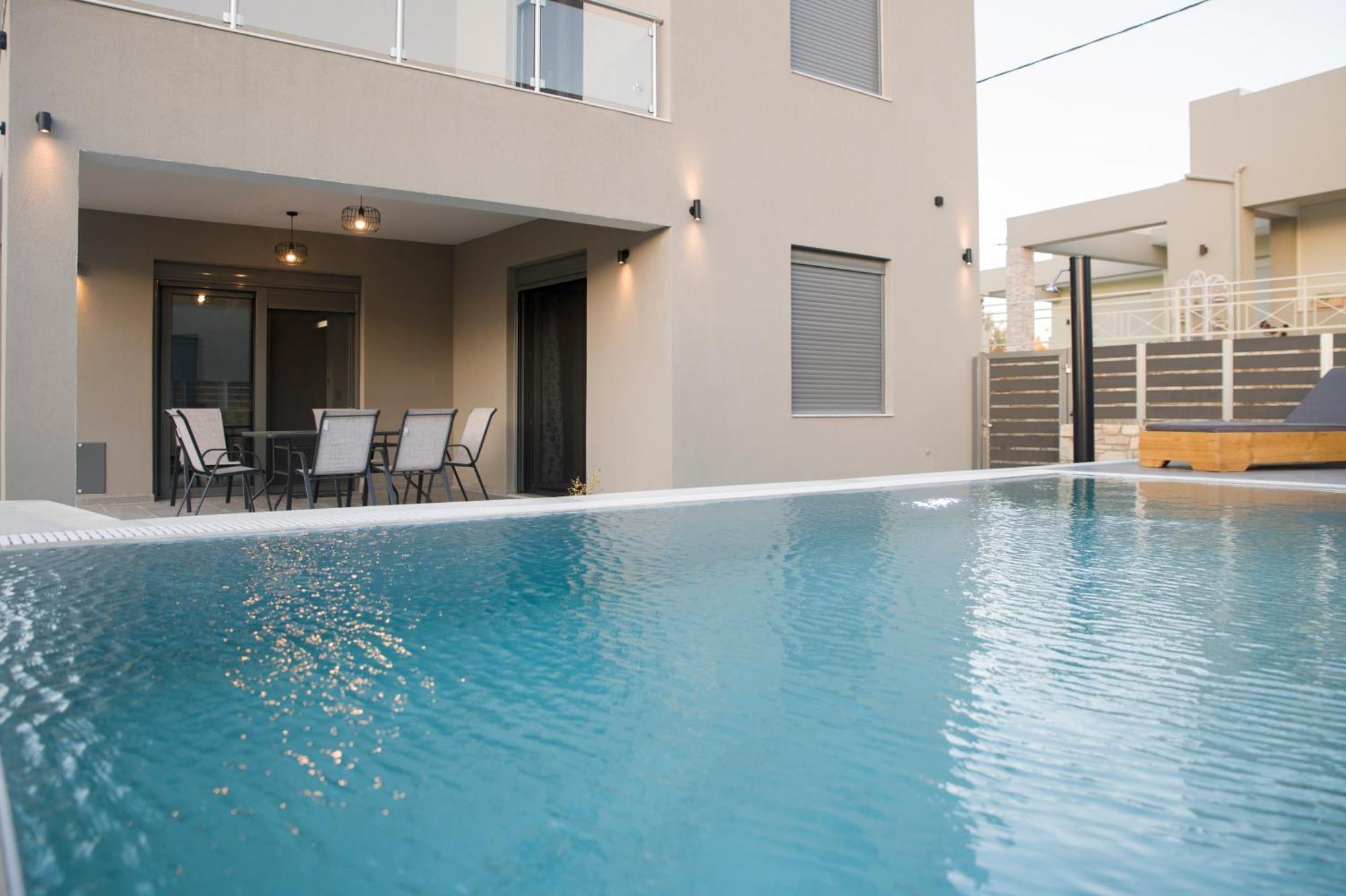 Kamilari Paradise Luxury Villa ภายนอก รูปภาพ